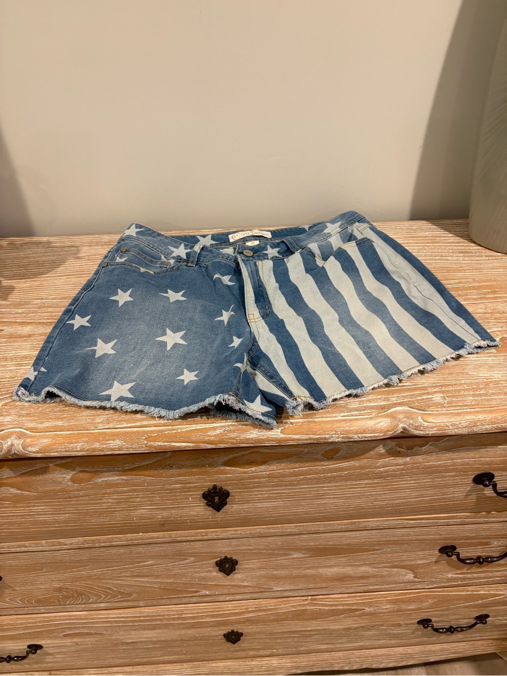 Denim Stars & Stripes High-Rise Women's Shorts - Blue